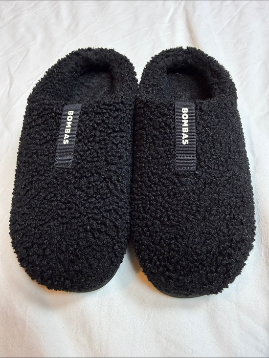 Bombas Shoes - Bombas Black Sherpa Slip-On Clogs women size 7 soft, cushion slippers